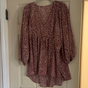 Plus size Mauve and White Patterned Blouse - Size 2x